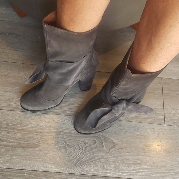 Steve madden gray suede knotted boots - Picture 14 of 15